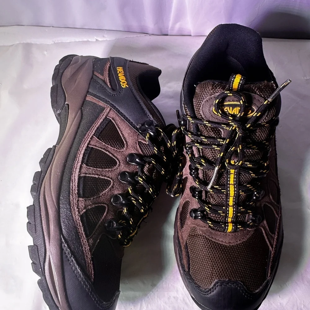 Nevados Brown and Black Men's Boat Shoes